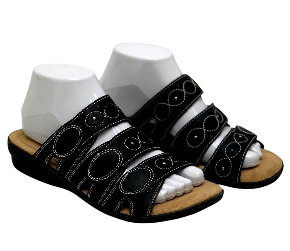 NWOT Cobbie Cuddlers Leisa Style Black Leather Cutout Sandals Slip On Womens 8